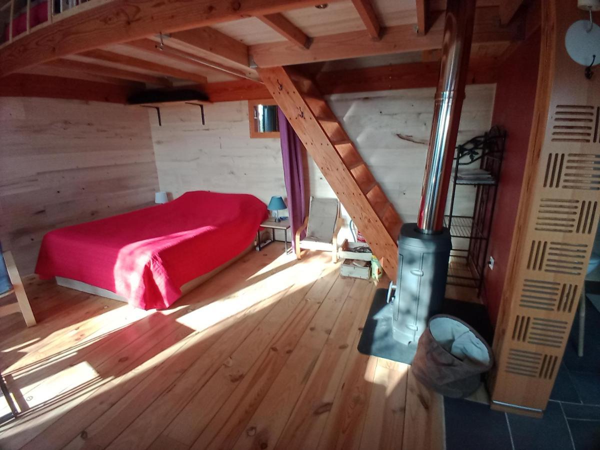 Maison Dans Un Ecrin De Verdure Saint Leon sur Vezere Bagian luar foto